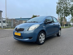 Toyota Yaris - 1.3 VVTi Sol Dealer Onderhouden