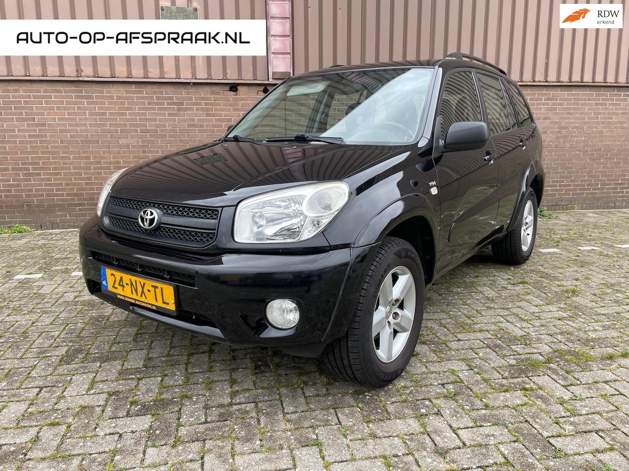 Toyota RAV4 - 2.0 16v VVT-i Sol Airco 4x4 Cruise Control - AutoWereld.nl
