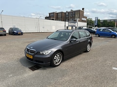 BMW 3-serie Touring - 320i High Executive