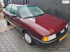 Audi 80 - 1.8 4drs stuurbekr