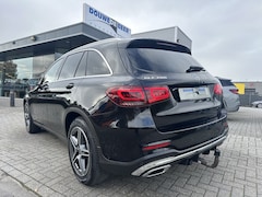 Mercedes-Benz GLC-klasse - 200 AMG Line Trekhaak | Stoelverw. | Camera | DAB | Sfeerverlichting