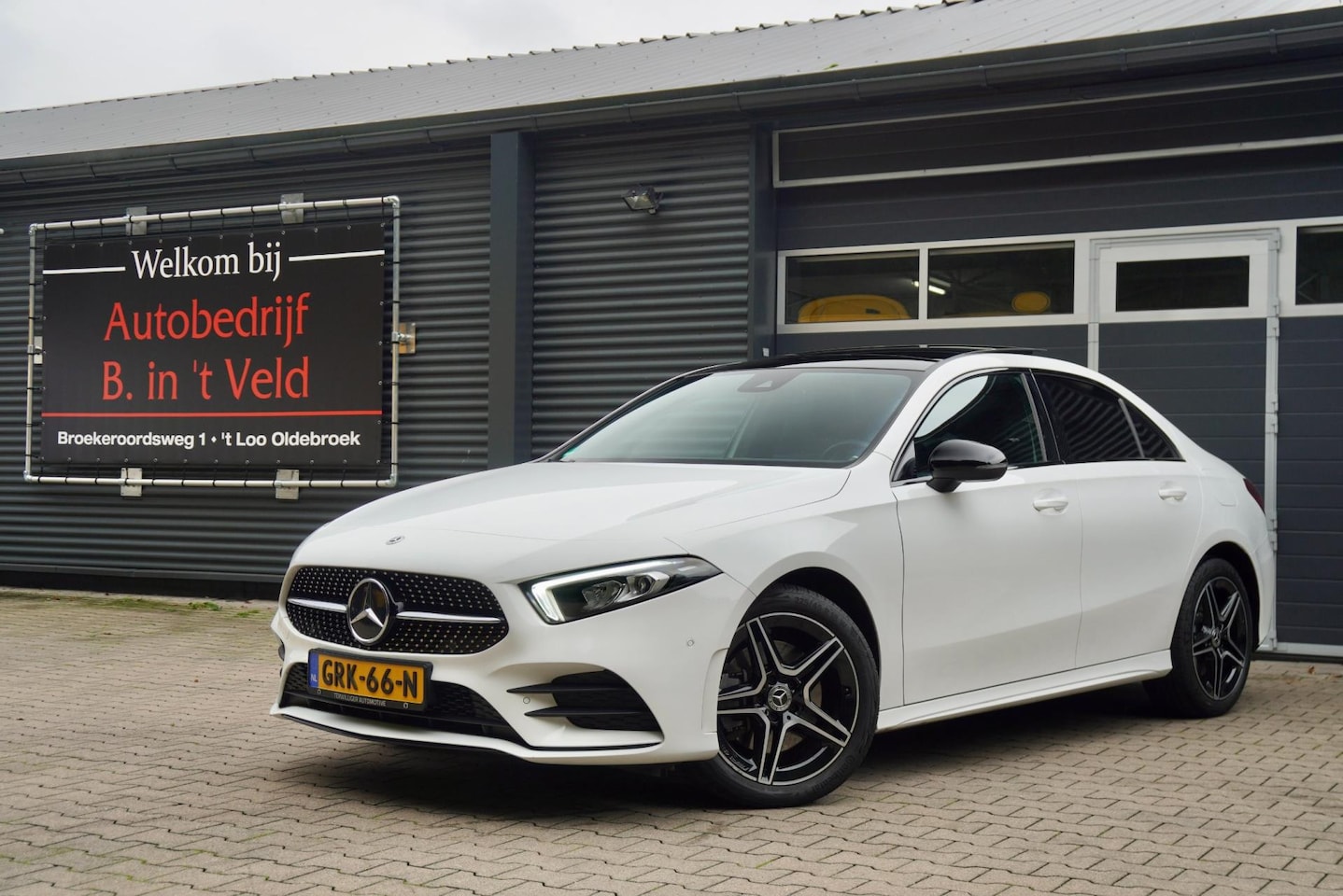 Mercedes-Benz A-klasse - 250 e AMG Line PANO BURMESTER LEDER AMBIANCE CARPLAY - AutoWereld.nl