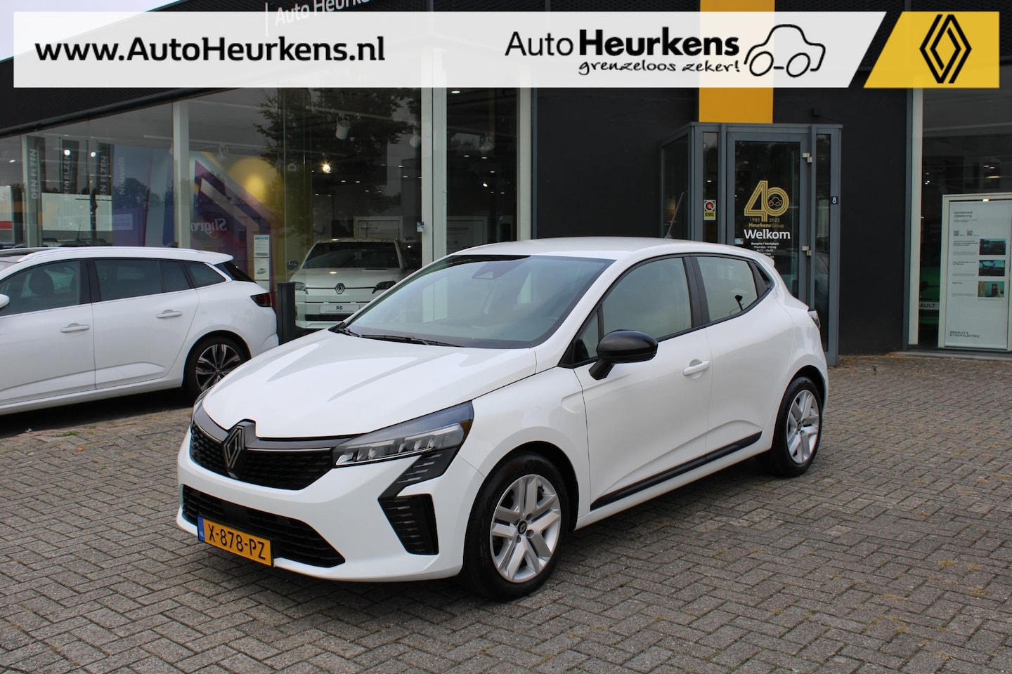 Renault Clio - TCe 90 Evolution | Origineel NL | Parkeersensoren achter | - AutoWereld.nl