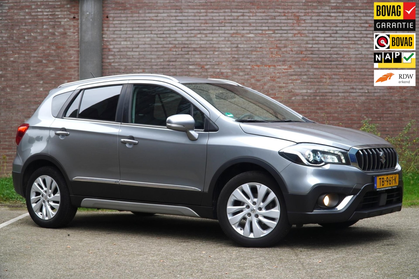 Suzuki S-Cross - 1.0 Boosterjet Exclusive 1.0 Boosterjet Exclusive, Nav, Climat-en Cruise Control, Trekhaak, Lederen Bekleding. - AutoWereld.nl