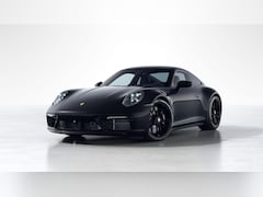 Porsche 911 - Carrera 4 GTS