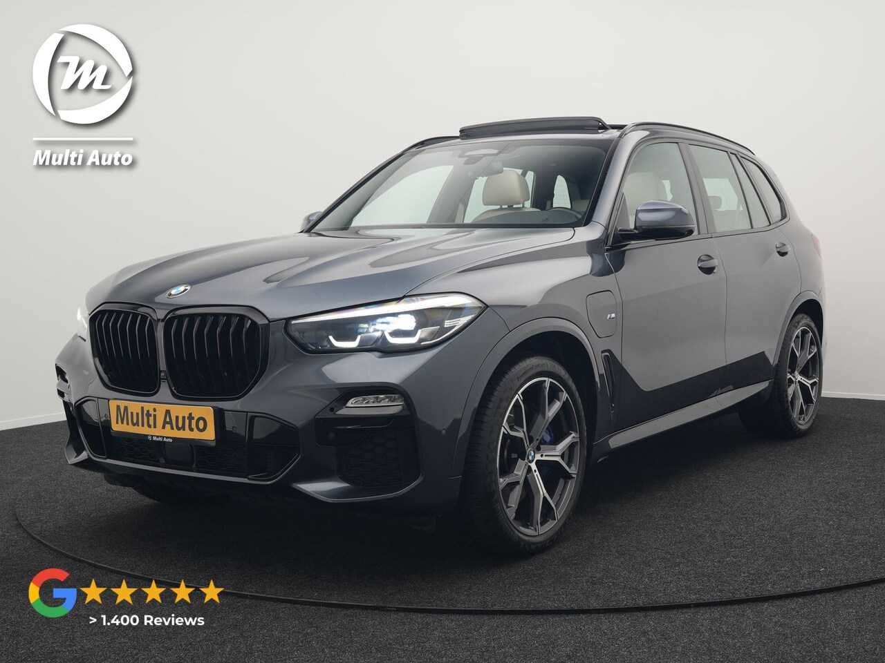 BMW X5 - xDrive45e M Sport Plug In Hybrid 395pk Dealer O.H. PHEV | Trekhaak Af Fabriek | Panodak | - AutoWereld.nl
