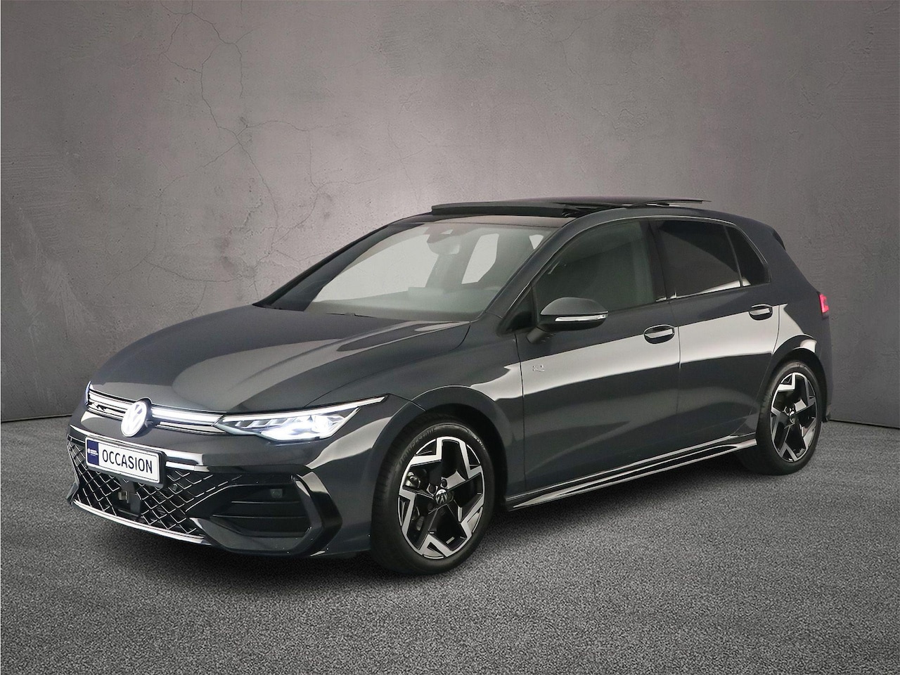 Volkswagen Golf - 1.5 eTSI R-Line Edition 150pk DSG Automaat, Panoramadak, LED matrix koplampen, Harman Kard - AutoWereld.nl