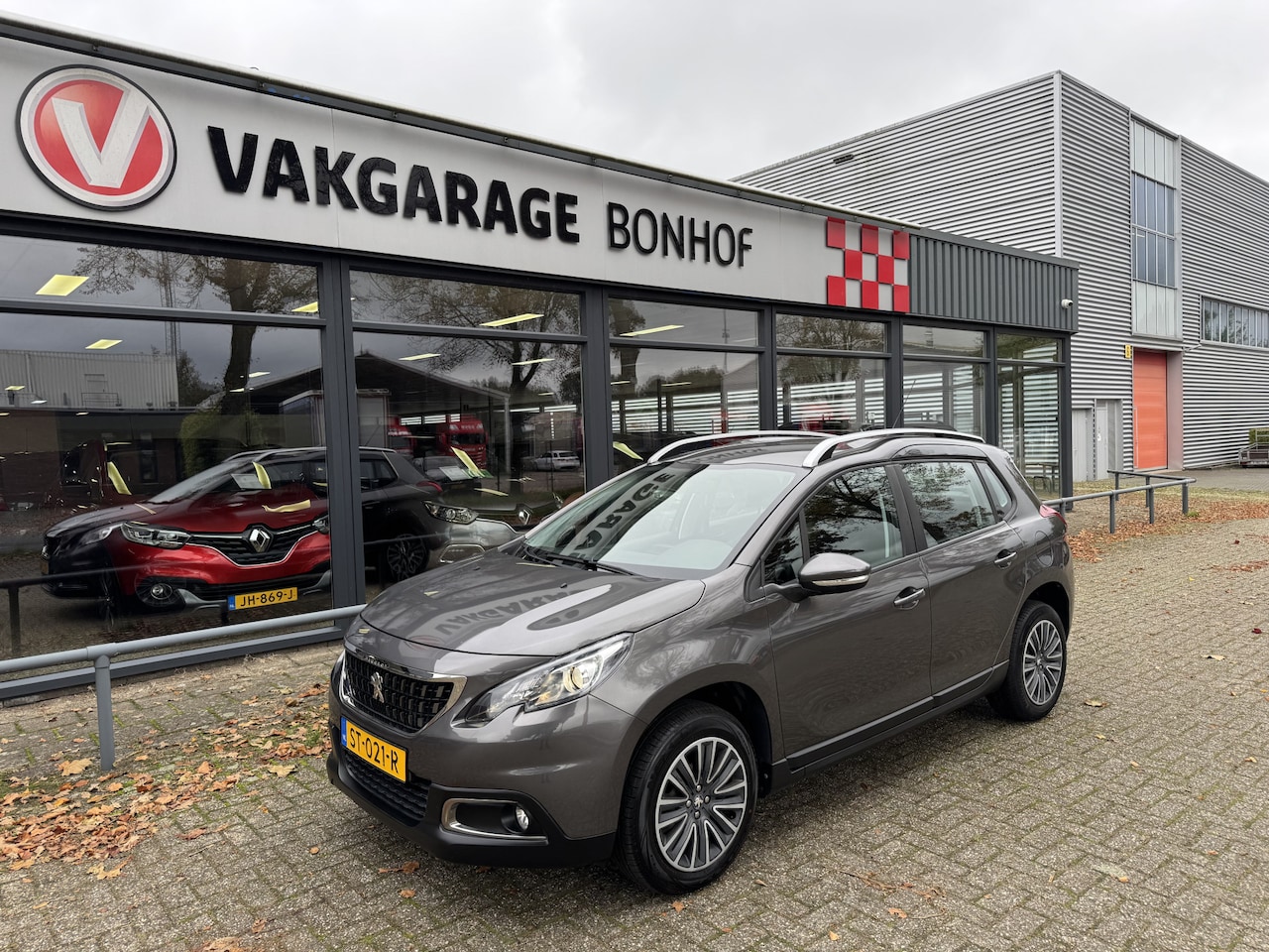 Peugeot 2008 - 1.2 PureTech Blue Lion AUTOMAAT-AIRCO-CRUISE - AutoWereld.nl