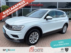 Volkswagen Tiguan - 1.5 TSI 130pk Comfortline Business | adaptive cruise, 17 inch velgen, navigatie, camera, p