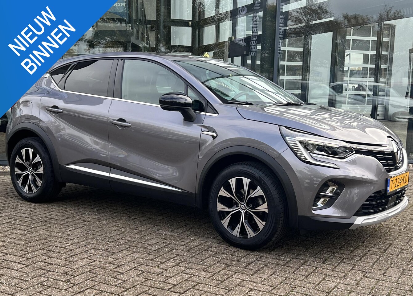 Renault Captur - 1.0 TCe 90 techno 1e Eigenaar | NED. AUTO | ACHTERUITRIJCAMERA | PARKEERSENSOREN V+A | LM - AutoWereld.nl