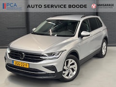 Volkswagen Tiguan - 1.5 TSI Life automaat - camera - stoelverwarming - trekhaak