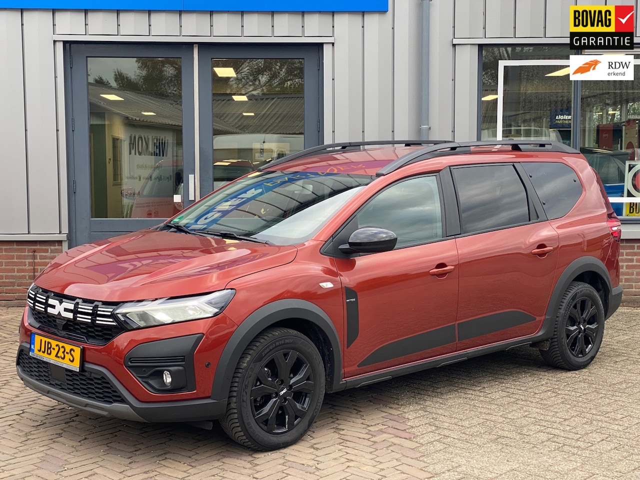 Dacia Jogger - 1.6 Hybrid 140 Extreme 7p. 1.6 Hybrid 140 Extreme 7p. - AutoWereld.nl