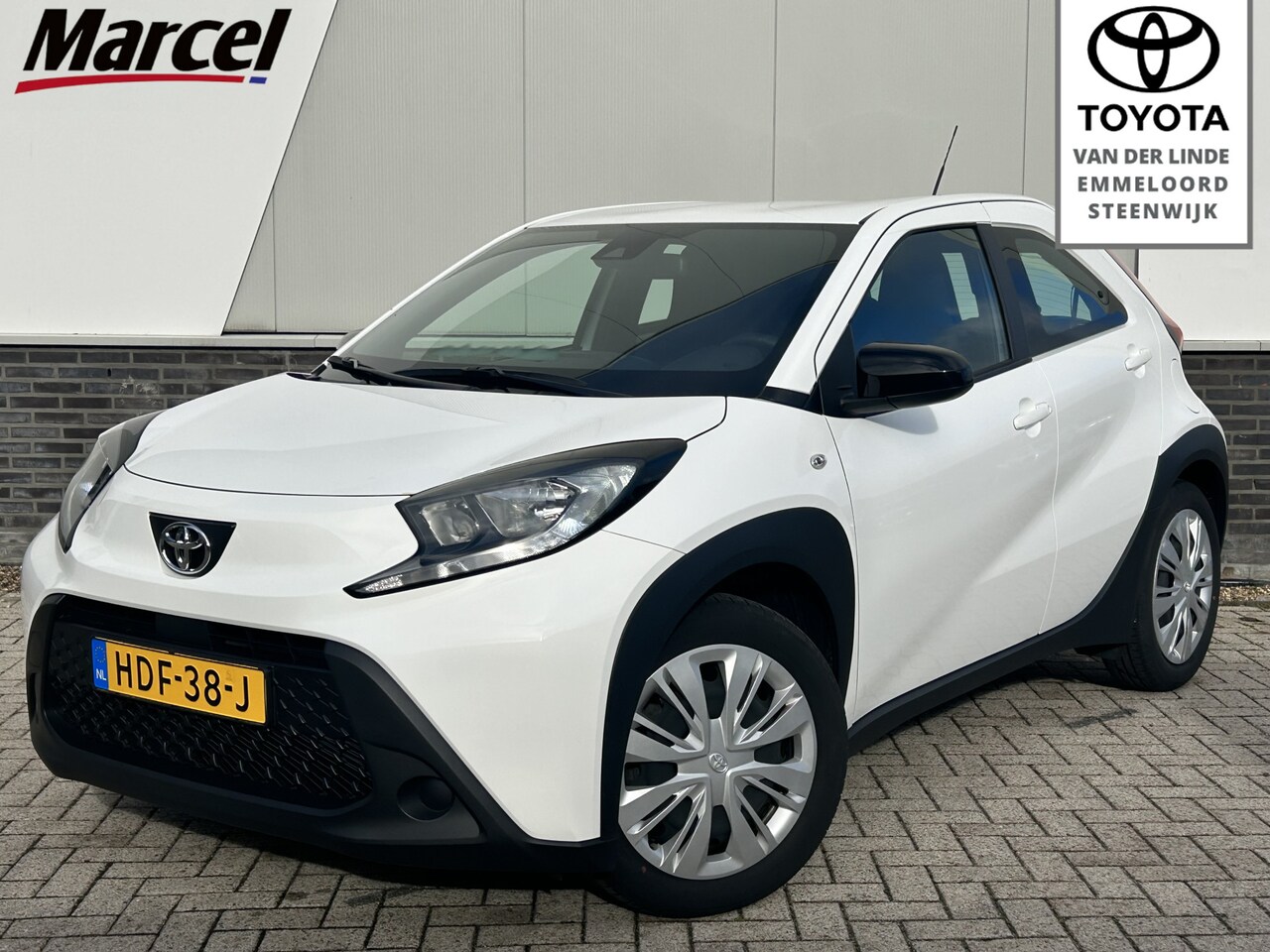 Toyota Aygo X - 1.0 VVT-i MT Play | Apple/Android auto | Ad Cruise | Airco | - AutoWereld.nl