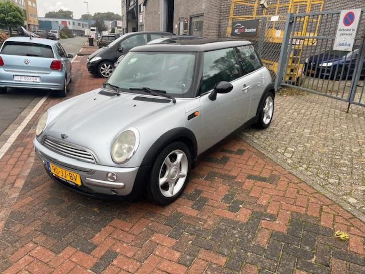 MINI Cooper - Mini 1.6 Chili! Airco! Schuifdak! - AutoWereld.nl