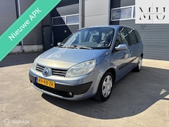 Renault Grand Scénic - 2.0-16V Privilège Luxe 7P