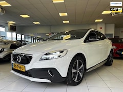 Volvo V40 Cross Country - 1.5 T3 Nordic+/NAP/Glazen dak/Dealer onderhouden/Leder/Navi/Camera
