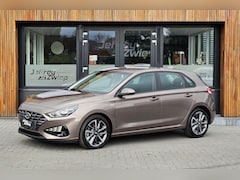 Hyundai i30 - 1.0 T-GDi MHEV i-Motion stoelverwarming. stuurverwarming. camera achter. Apple carplay