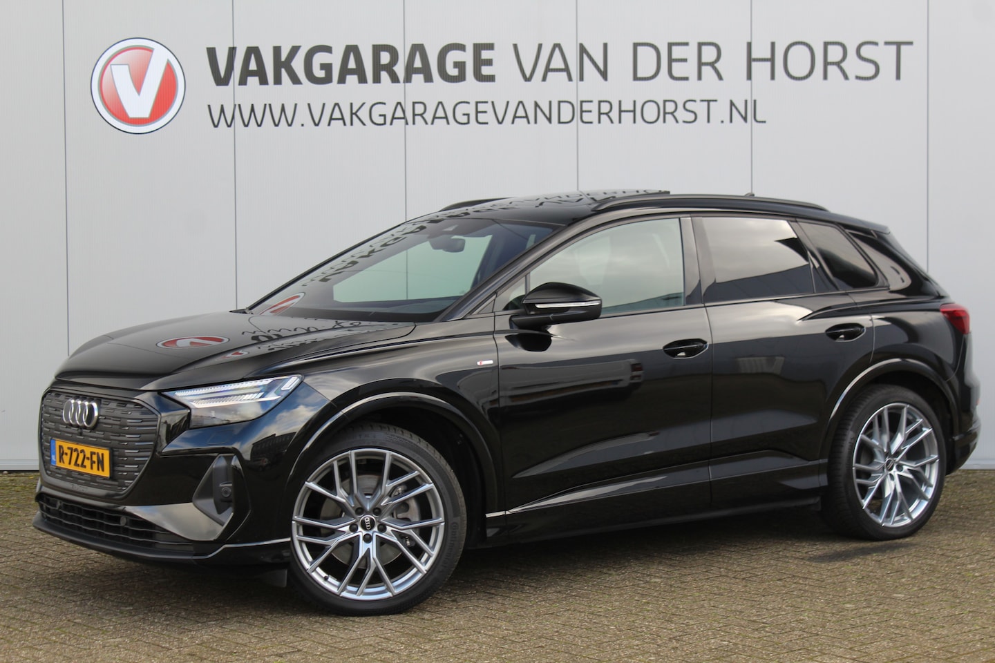 Audi Q4 e-tron - 50 quattro S-Edition 77kWh. ELEKTRISCH ! Voorzien van diverse opties ! Autm. airco dual, n - AutoWereld.nl