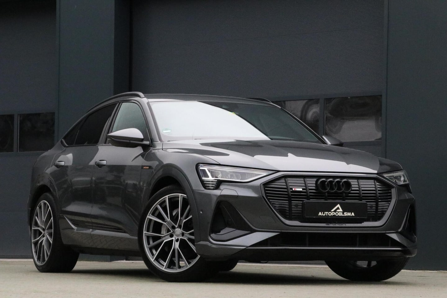 Audi e-tron Sportback - 50 Quattro 3x S-Line-BlackLine AdaptiveCruise RS Sportzetels Matrix Led 22'Inch Memory Cam - AutoWereld.nl