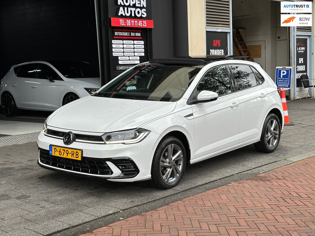 Volkswagen Polo - 1.0 TSI R-Line Business Aut Navi Camera Carplay Pano - AutoWereld.nl