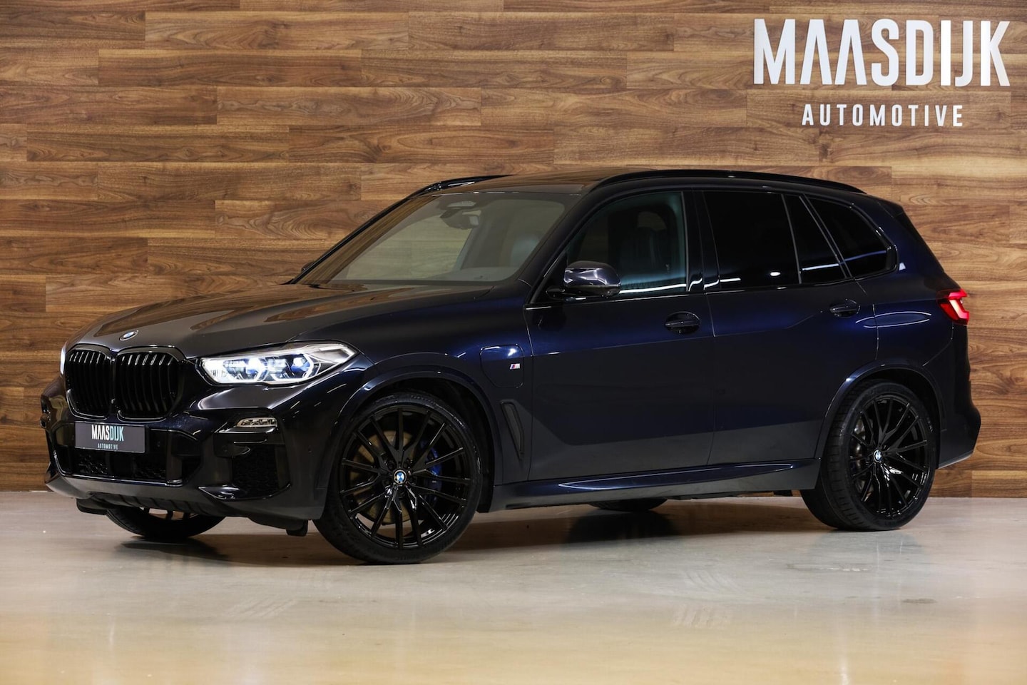 BMW X5 - xDrive45e M-Sport|Individual|Pano|HUD|360|Trekhaak| - AutoWereld.nl