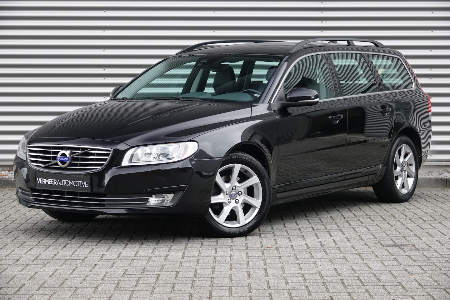 Volvo V70 - 1.6 T4 Nordic+ | Navi | Leder | Bluetooth | Stoelverwarming | - AutoWereld.nl