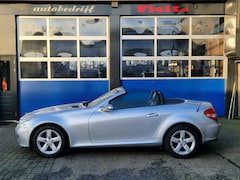 Mercedes-Benz SLK-klasse - 200 Kompressor / Lederen bekleding / Parkeersensoren / Lichtmetalen velgen