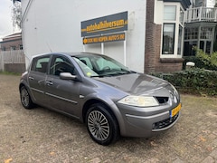 Renault Mégane - 1.6-16V Business Line