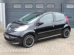 Peugeot 107 - 1.0-12V XS