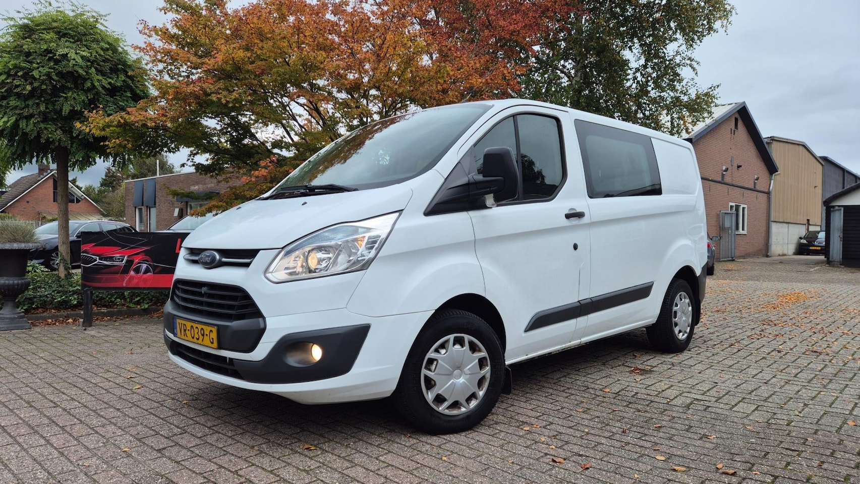 Ford Transit Custom - 270 2.2 TDCI L1H1 Trend DC 5 PERSOONS-AIRCO 2015 - AutoWereld.nl
