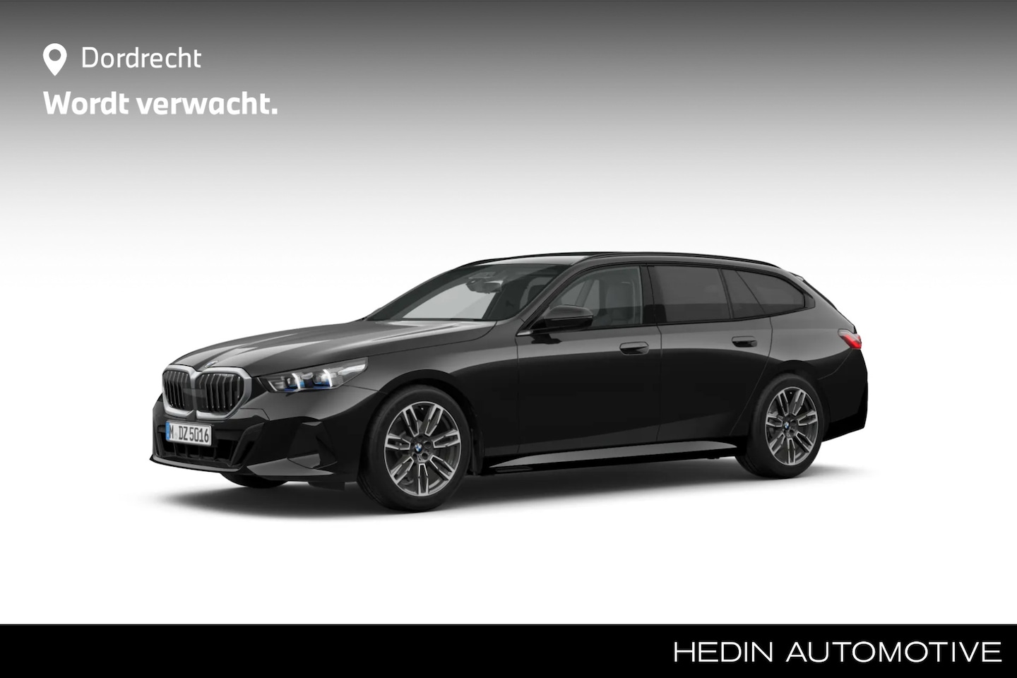 BMW 5-serie Touring - 520i M-Sport | Driving Assistant Professional | Trekhaak | Standkachel | Carbon int. lijst - AutoWereld.nl