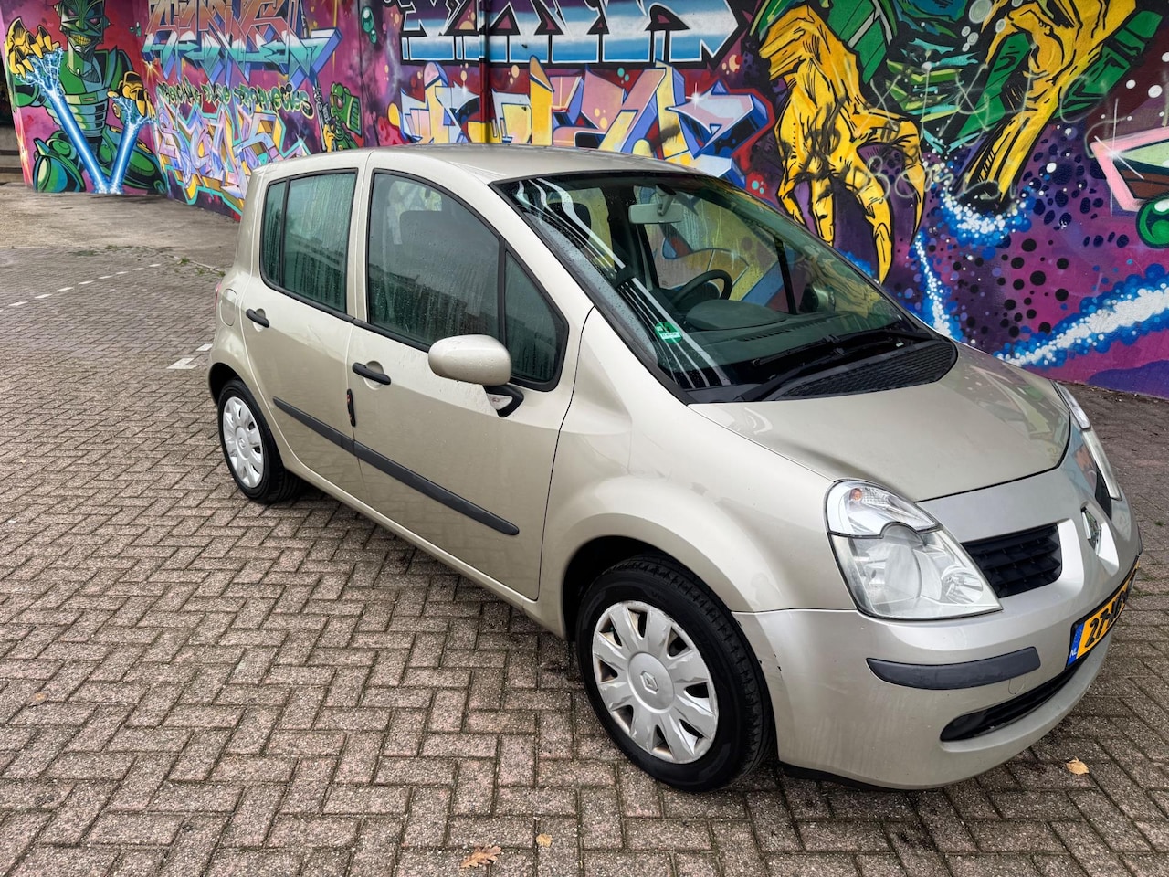 Renault Modus - 1.4-16V Air. Voorzien van airco apk 18-9-2026 met 215dkm nap leuke goed rijdende dealer on - AutoWereld.nl
