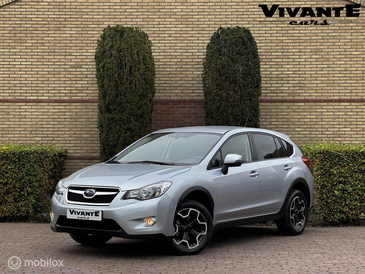Subaru XV - 2.0i Luxury Plus AWD AUT*Camera*Clima*Trekhaak*Stoel.vrw - AutoWereld.nl