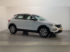 Volkswagen T-Roc - 1.5 TSI 150pk DSG Style Business Navigatie App-Connect DAB+ Climate Control