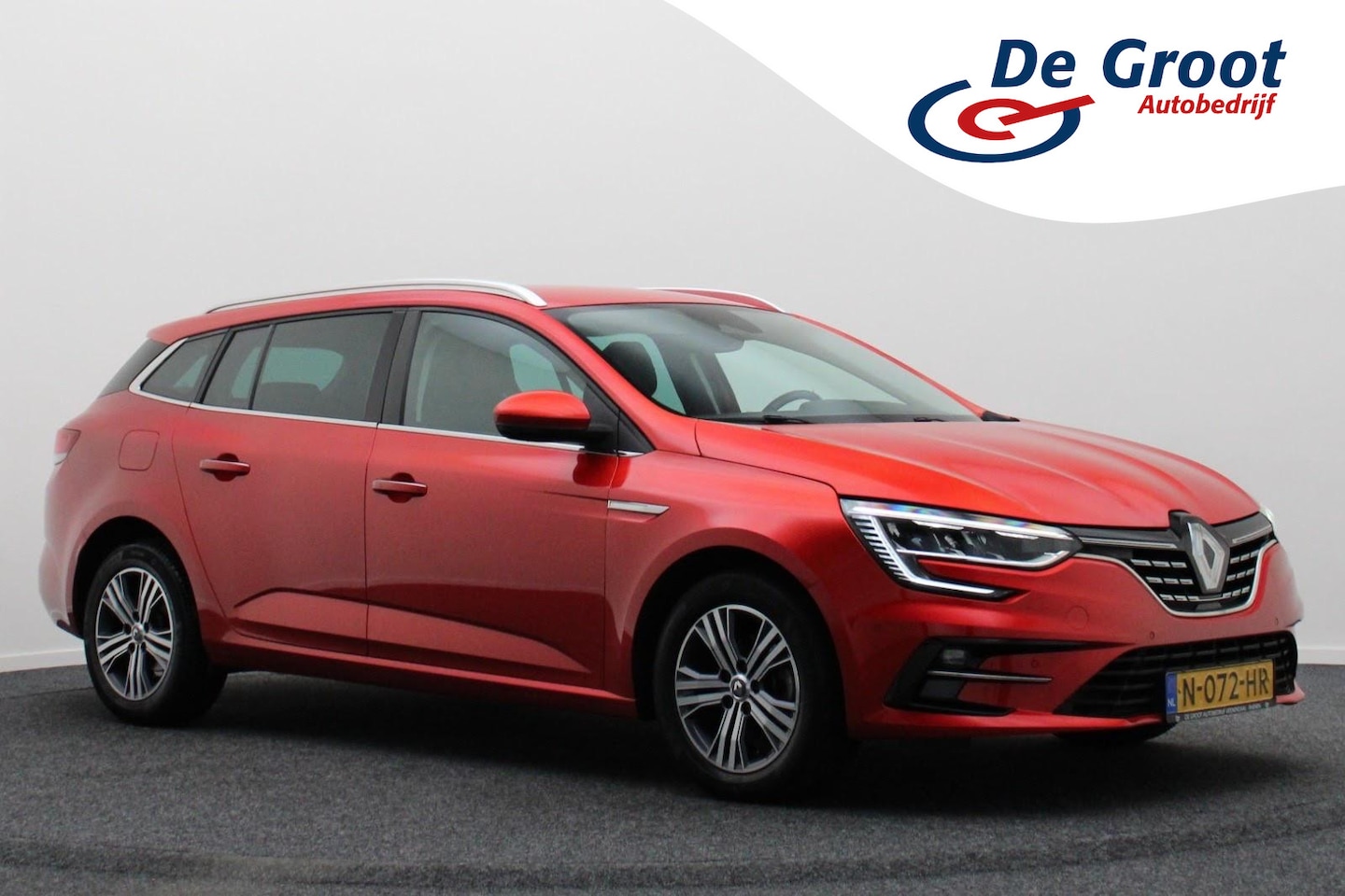 Renault Mégane Estate - 1.0 TCe Intens Camera, Head-Up, Apple Carplay, Keyless, Climate, DAB - AutoWereld.nl