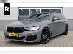 BMW 5-serie Touring - 530i High Executive M-Sport 20inch / Bernina Grau / Pano / Camera / Laser