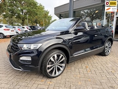 Volkswagen T-Roc Cabrio - 1.5 TSI Style, Automaat, leer. navi, virtueel, stoel/stuur verw, standkachel, windscherm,