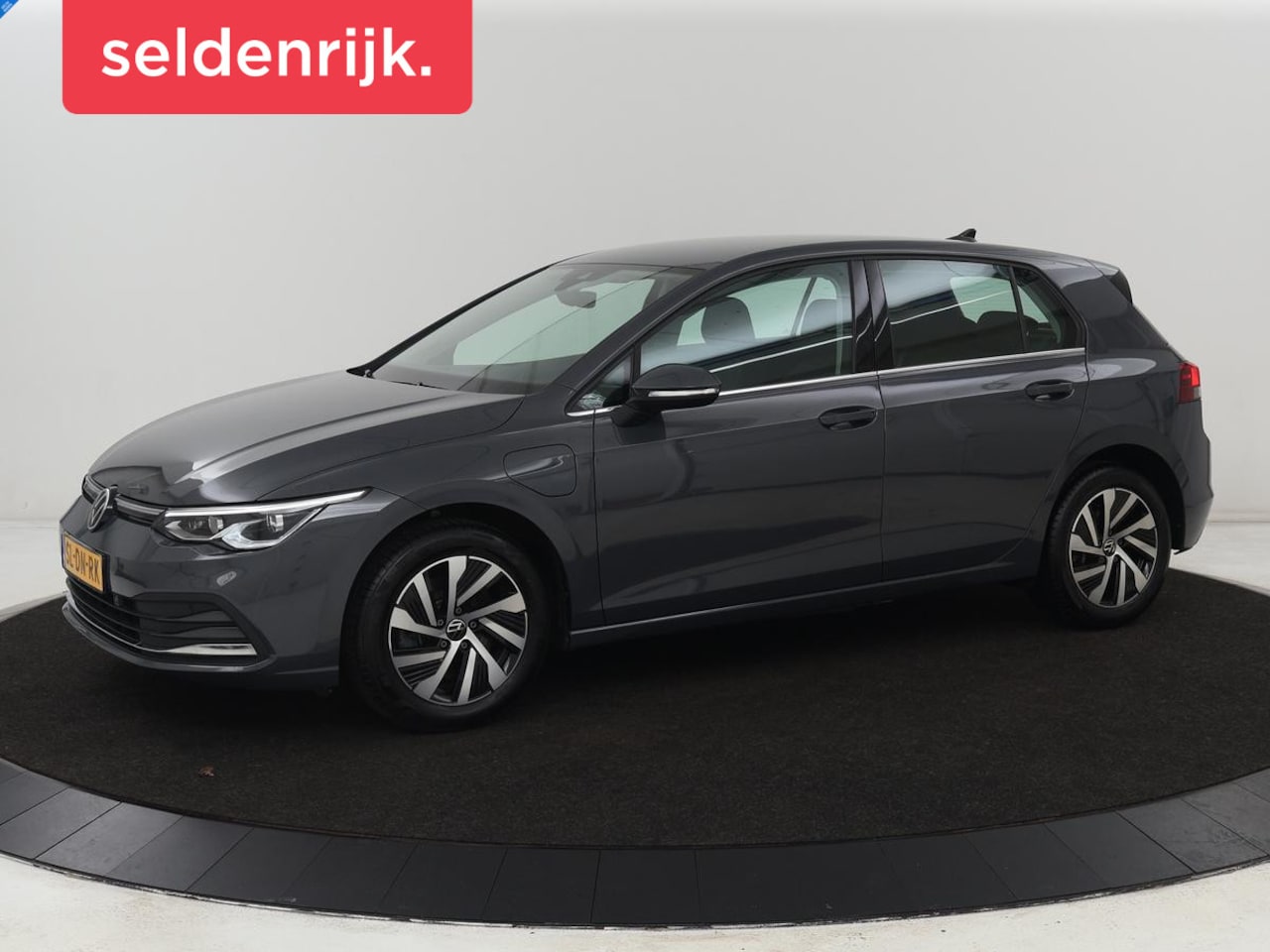 Volkswagen Golf - 1.4 eHybrid Style | Trekhaak | Stoelverwarming | Massage | Carplay | Memory | Navigatie | - AutoWereld.nl