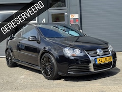 Volkswagen Golf - 3.2 R32