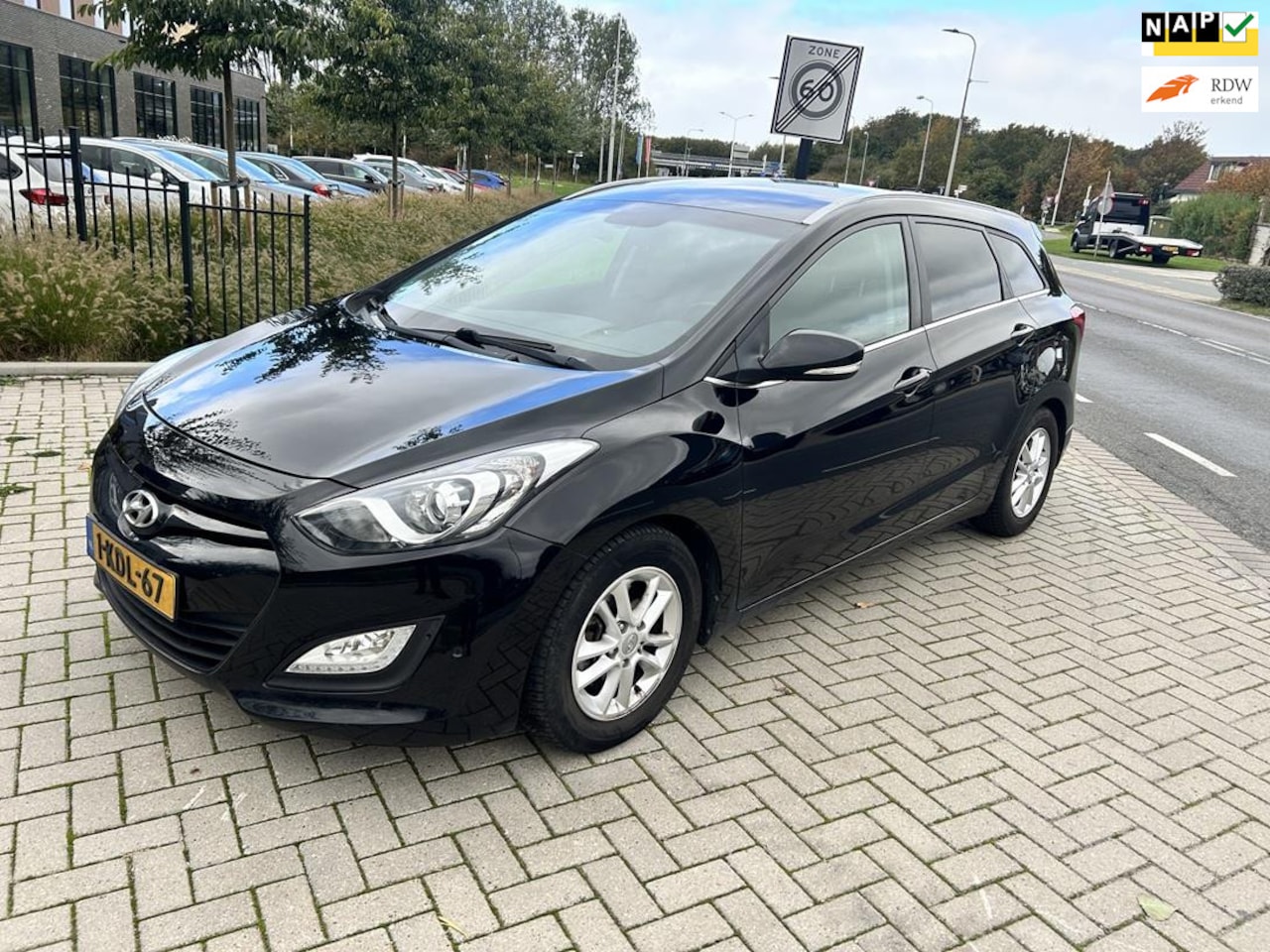 Hyundai i30 Wagon - 1.6 CRDi Business Edition 2013! CLIMA! LED! - AutoWereld.nl
