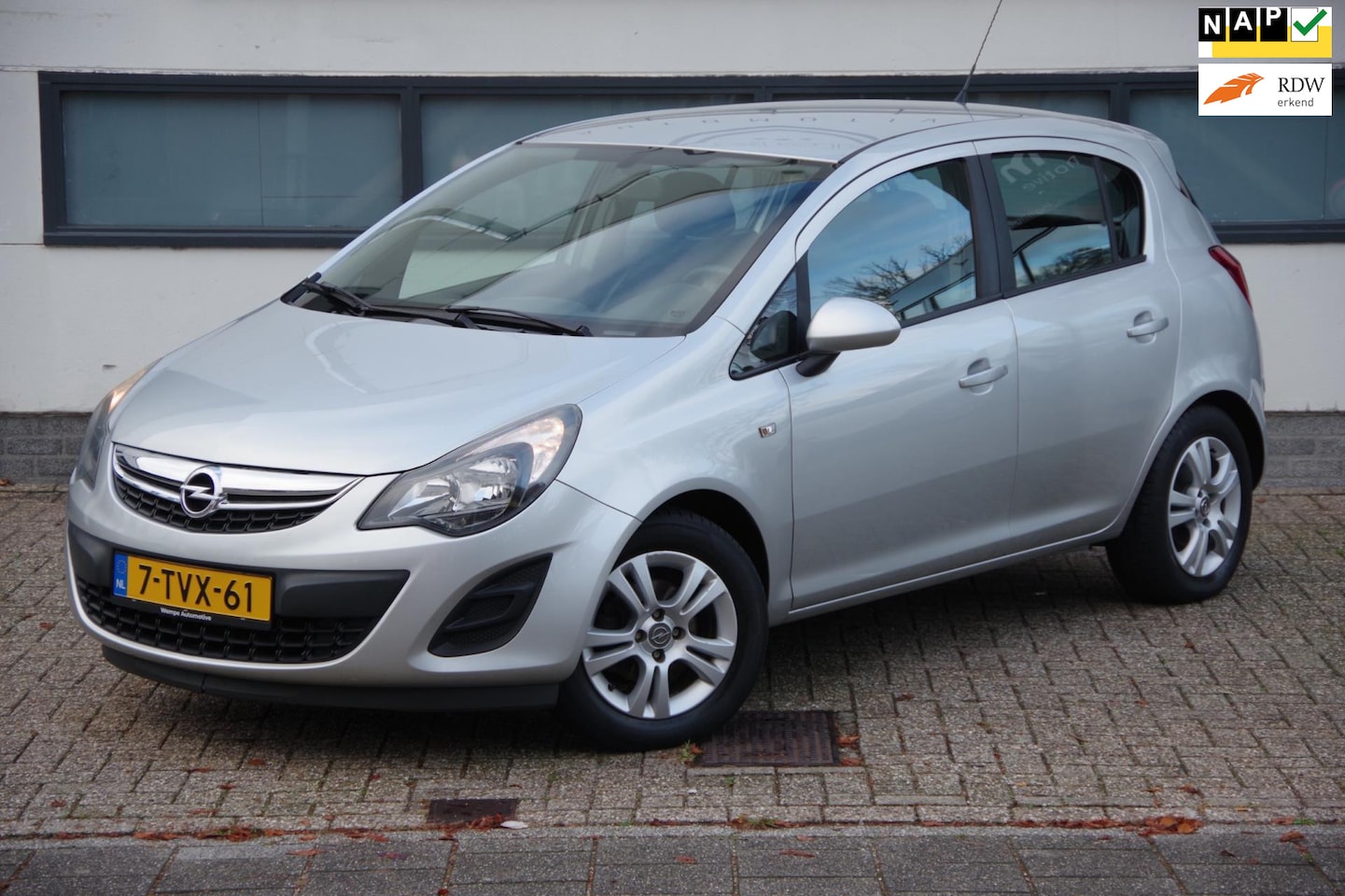 Opel Corsa - 1.2-16V Berlin /1e eigenaar/NL auto/ - AutoWereld.nl