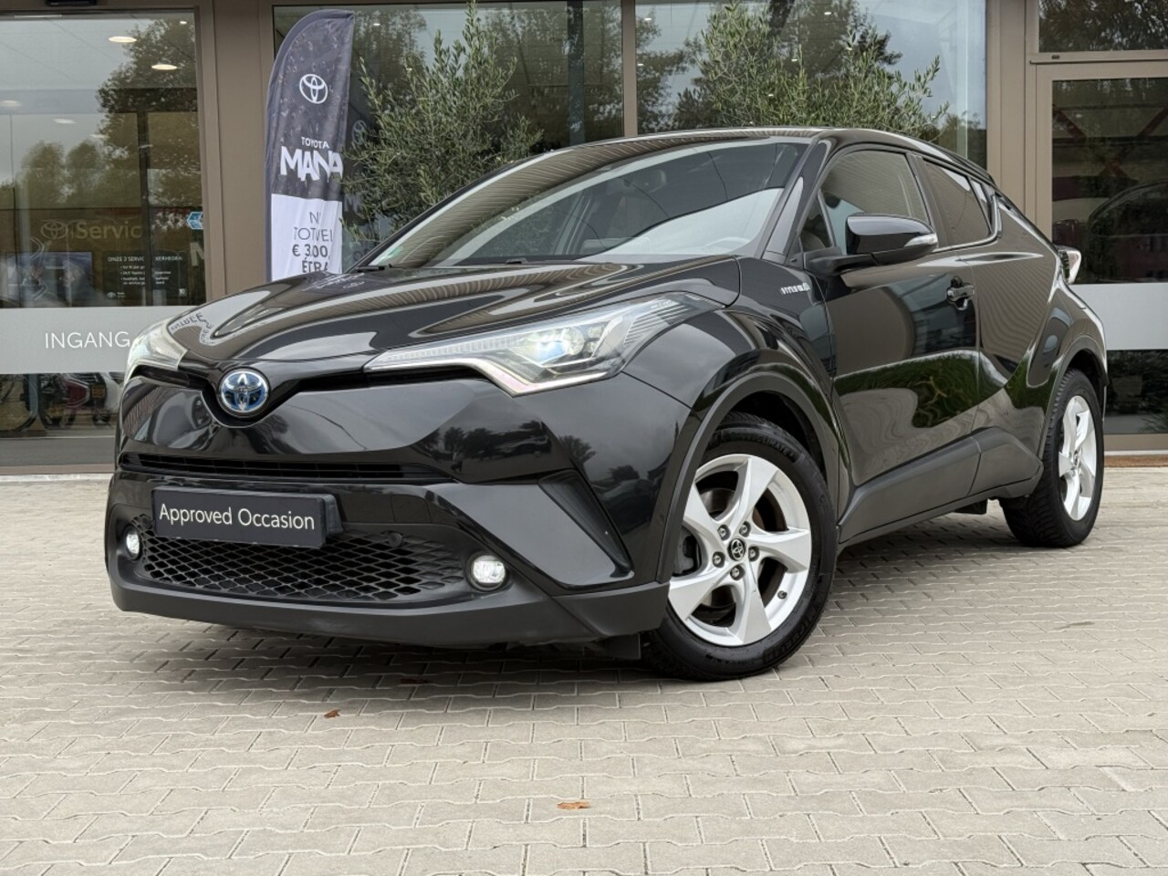 Toyota C-HR - 1.8 Hybrid Premium | camera achter | metallic lak | cruise - AutoWereld.nl