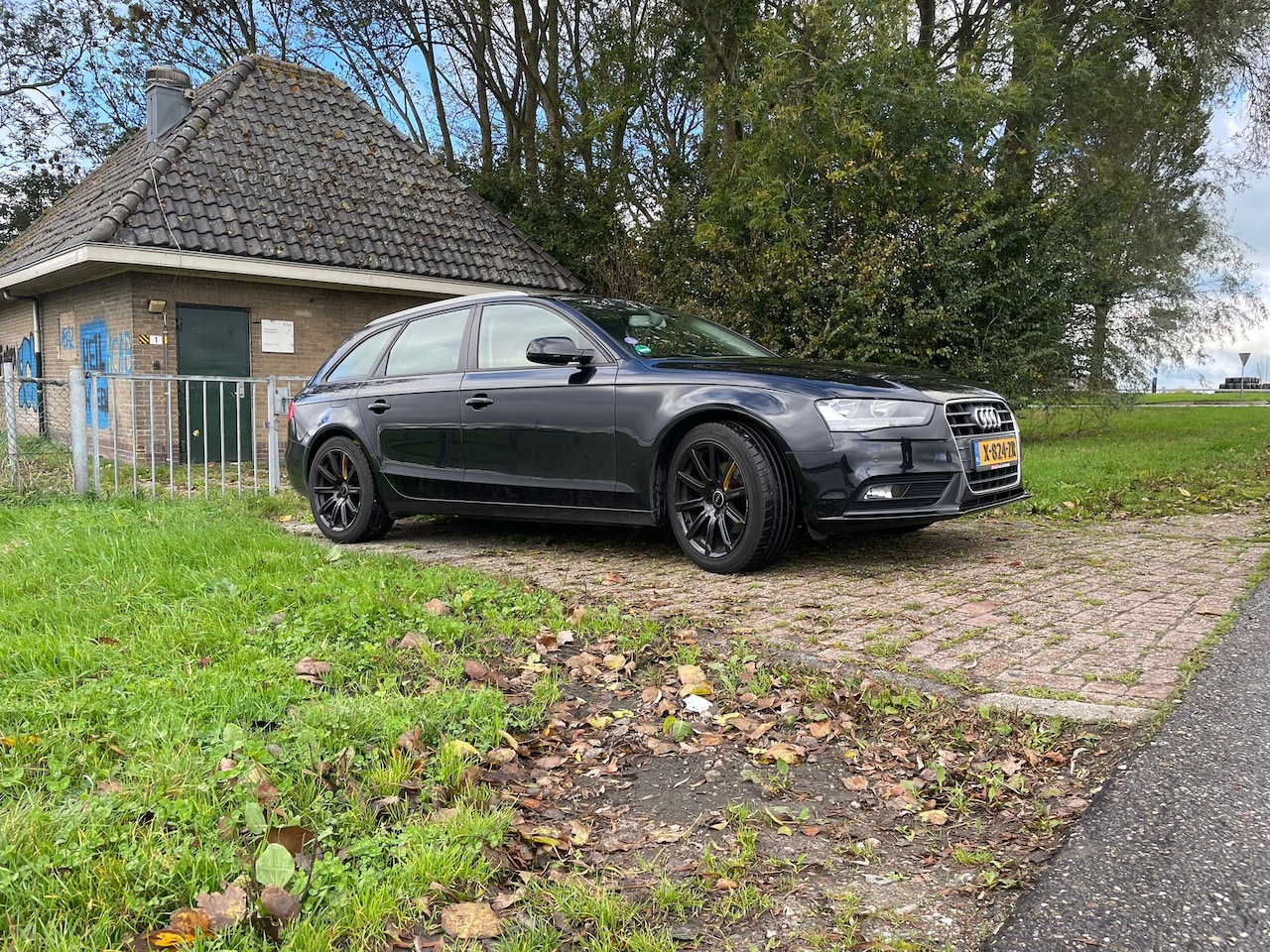 AUDI A4 AVANT
