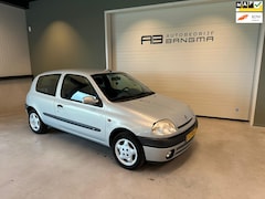 Renault Clio - 1.2i RN-uitv/STUURBEKRACHTIGING/LICHTMETALEN VELGEN/TREKHAAK/ELEKTRISCHE RAMEN/ZEER ZUINIG