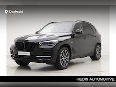 BMW X5 - xDrive45e | Trekhaak | Panorama dak | 24 maanden Garantie| Head-Up | Luchtvering | Laserli