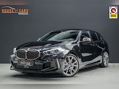 BMW 1-serie - M135i xDrive 306pk High Executive |Milltek|Eventuri|virtual cockpit|M-sport pakket|alcanta