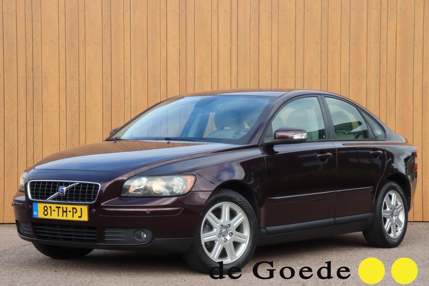 Volvo S40 - 1.8 Edition II org.NL leer+vw trekhaak - AutoWereld.nl