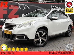 Peugeot 2008 - 1.6 VTi Féline - Navigatie - Trekhaak - Panoramadak - Climate Controle