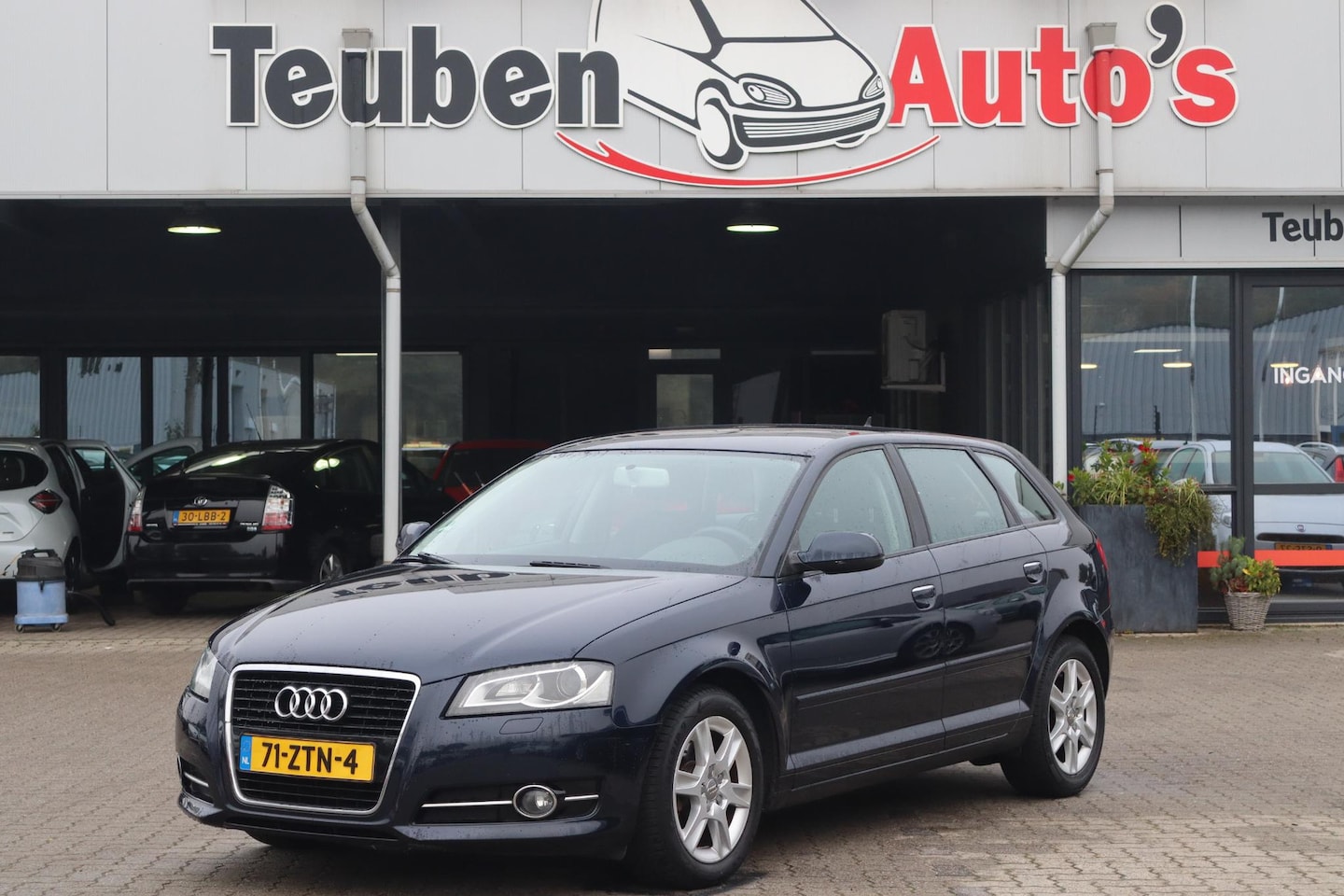 Audi A3 Sportback - 1.2 TFSI Attraction Advance Cruise control, Climate control, Elektrische ramen - AutoWereld.nl