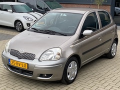 Toyota Yaris - 1.3 VVT-i S-Line NIEUWSTAAT 5 DEURS AIRCO TREKHAAK